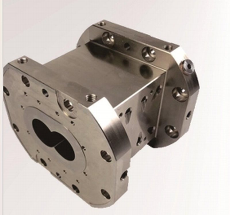Flanged barrel section